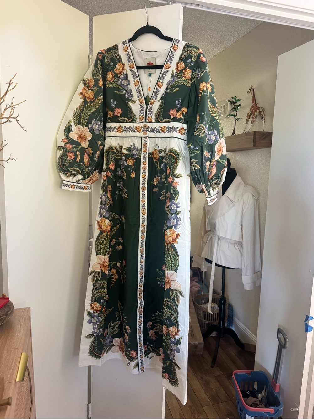 FARM Rio Green Floral Deep V Maxi Dress with Cream Trim - Picture 5 of 5